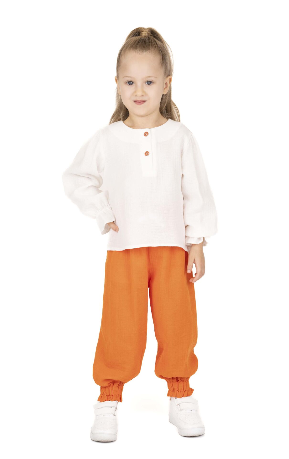 KIZ ÇOCUK DÜĞMELİ BLUZ