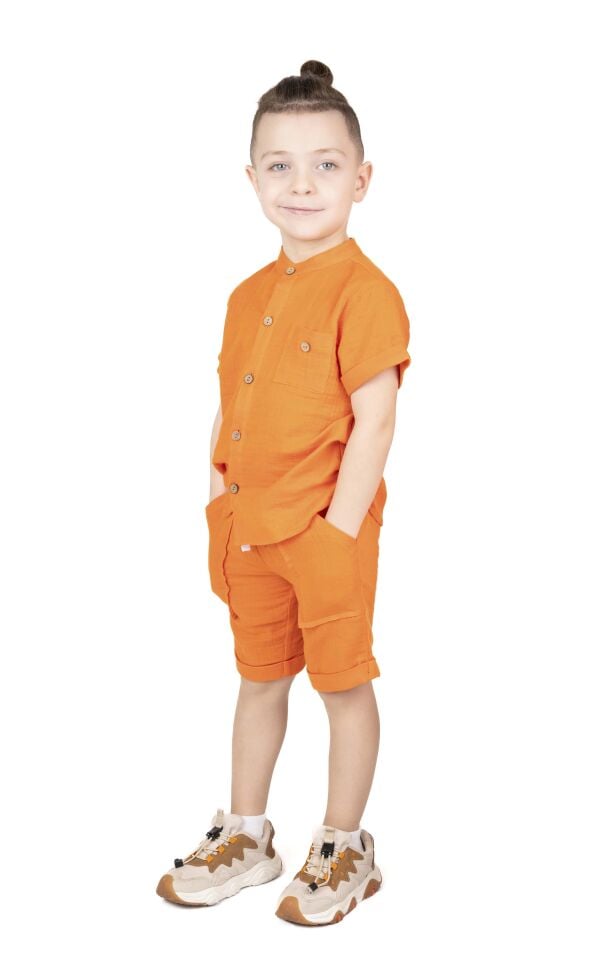 ERKEK ÇOCUK DİK YAKALI GÖMLEK