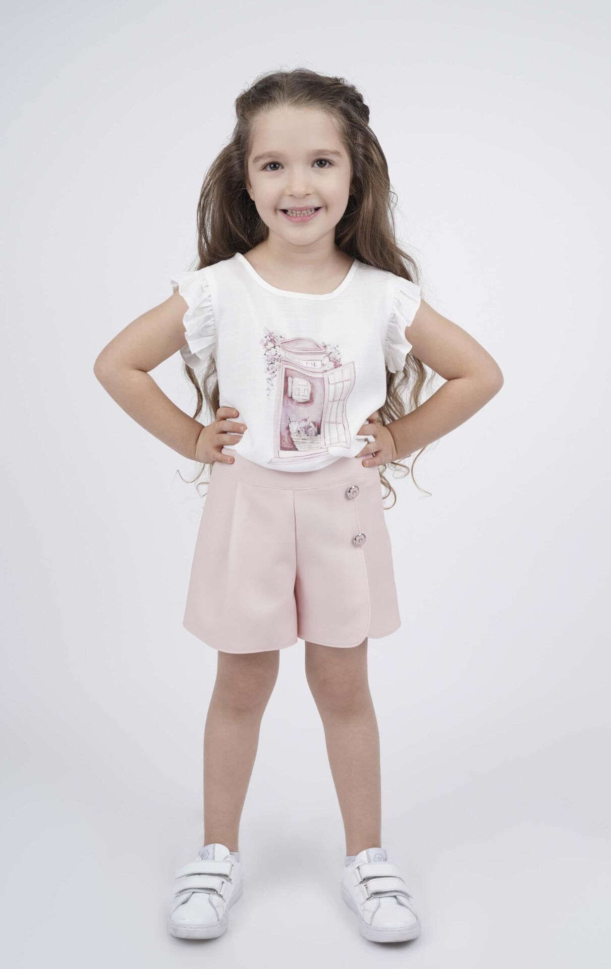 KIZ ÇOCUK SÜS DÜĞMELİ ŞORT