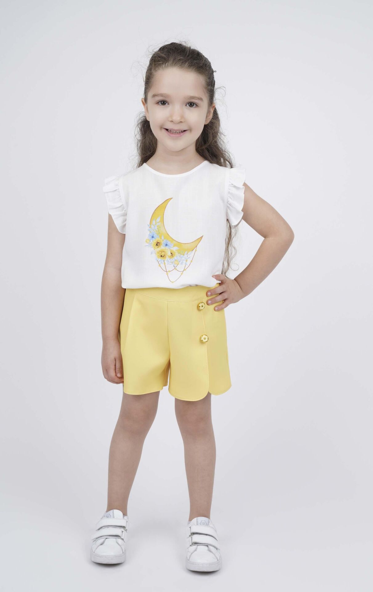 KIZ ÇOCUK SÜS DÜĞMELİ ŞORT